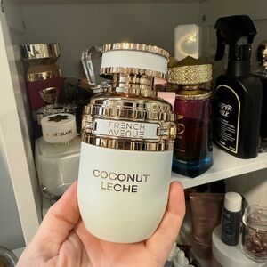 Coconut Leche Perfume - White and Gold